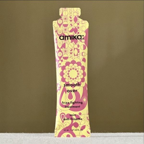 Amika Smooth Over Frizz-Fighting Hair Treatment - 20Ml